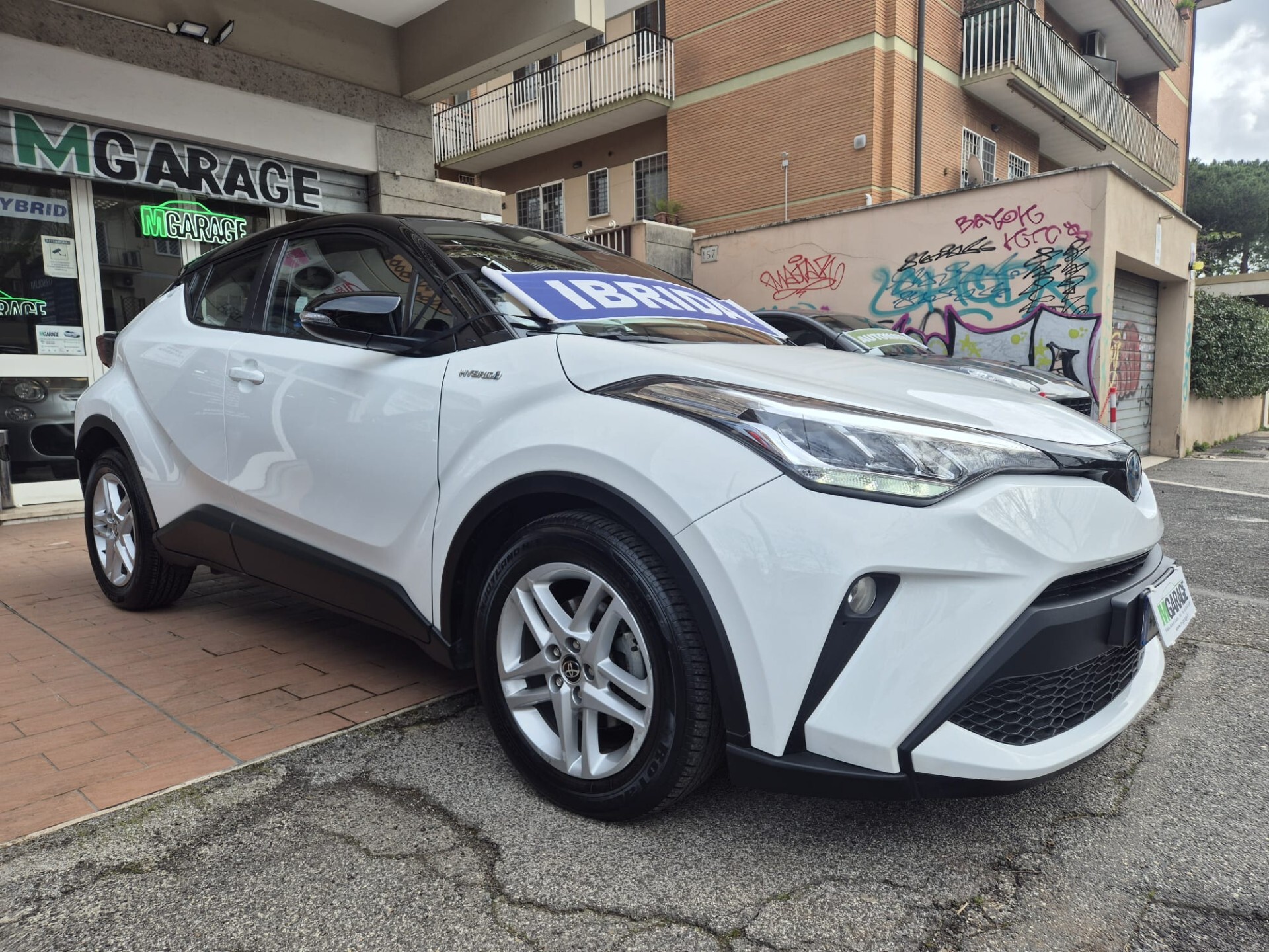 Toyota C-HR 1.8 Hybrid E-CVT Business foto 1